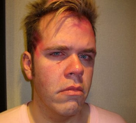 perez hilton punched. Perez Hilton Punched By Black